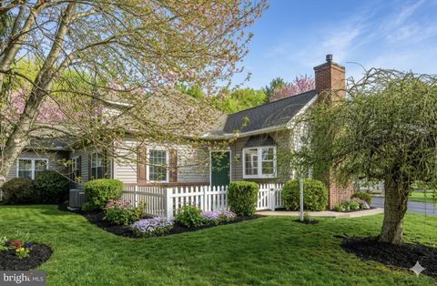 Townhouse For Sale - 701 Homestead Lane<br/> CHADDS FORD, PA 19317