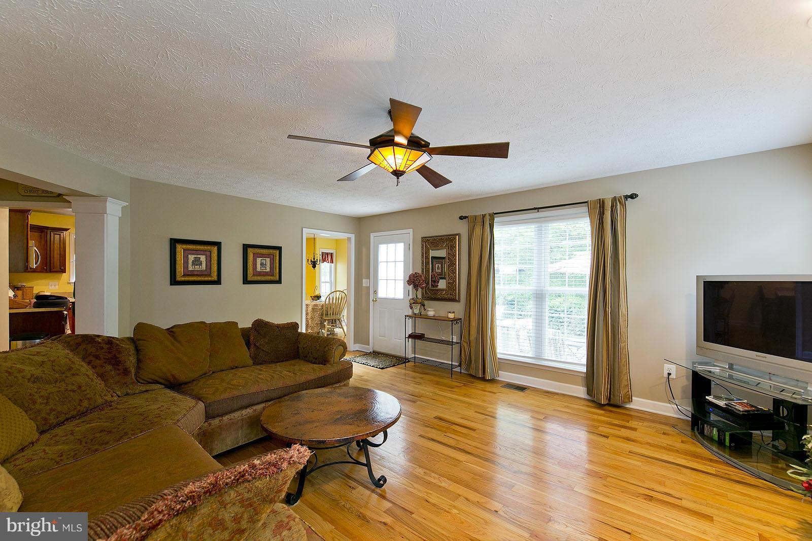 FOUNDERS LANDING - Residential