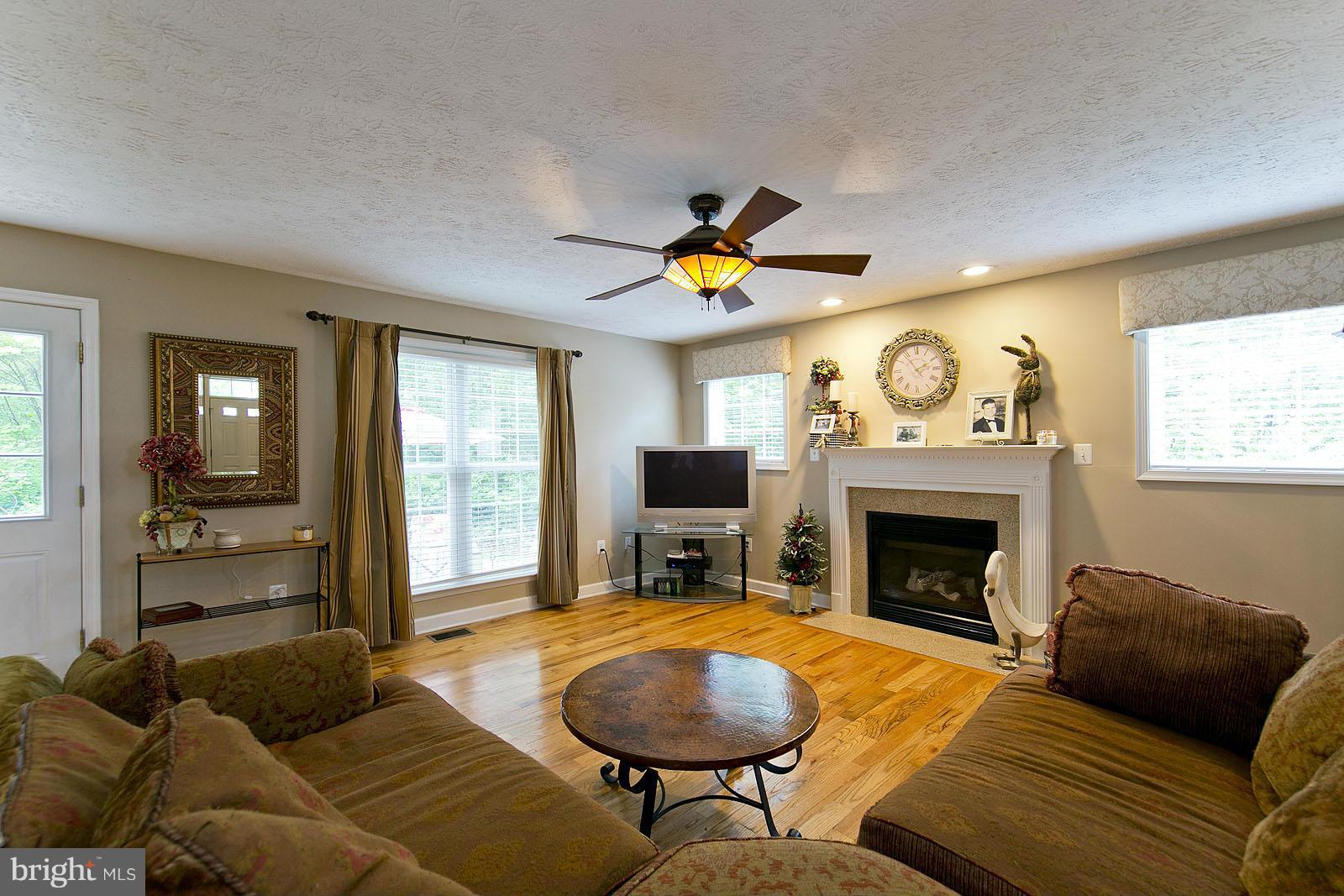 FOUNDERS LANDING - Residential