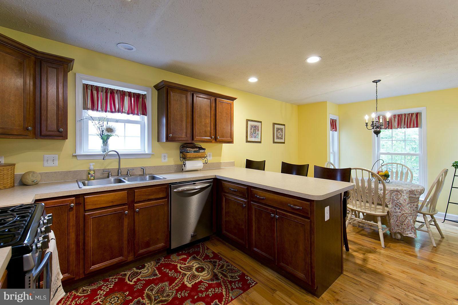 FOUNDERS LANDING - Residential