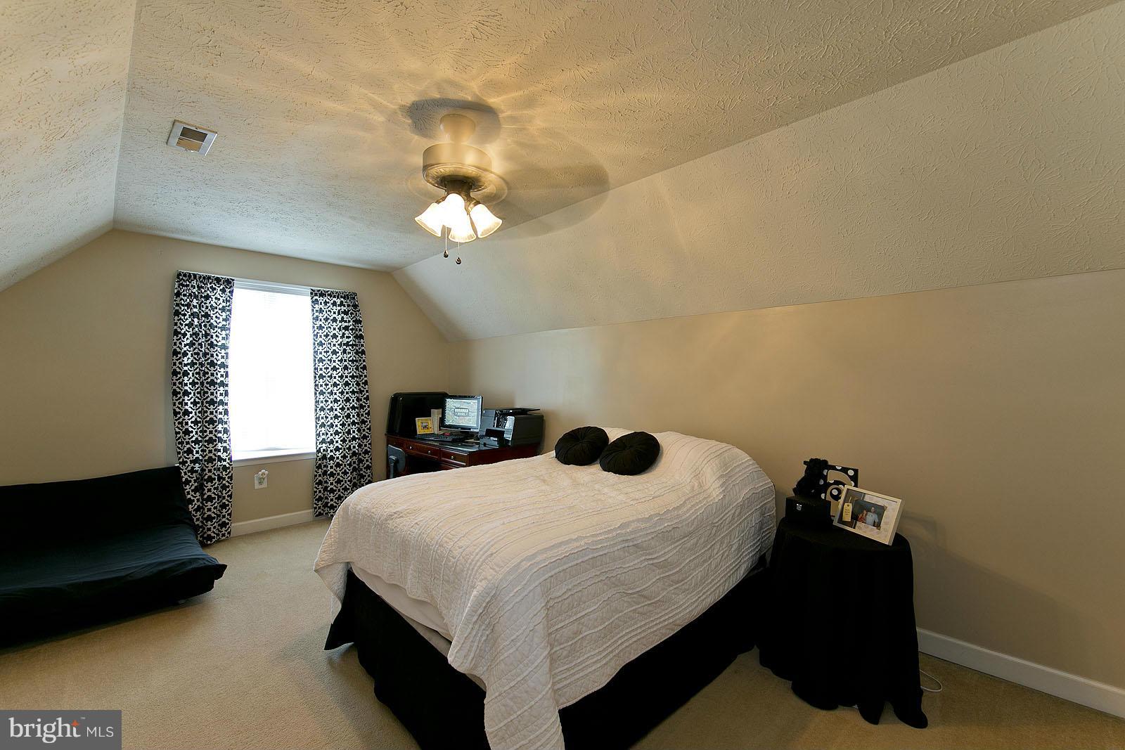 FOUNDERS LANDING - Residential