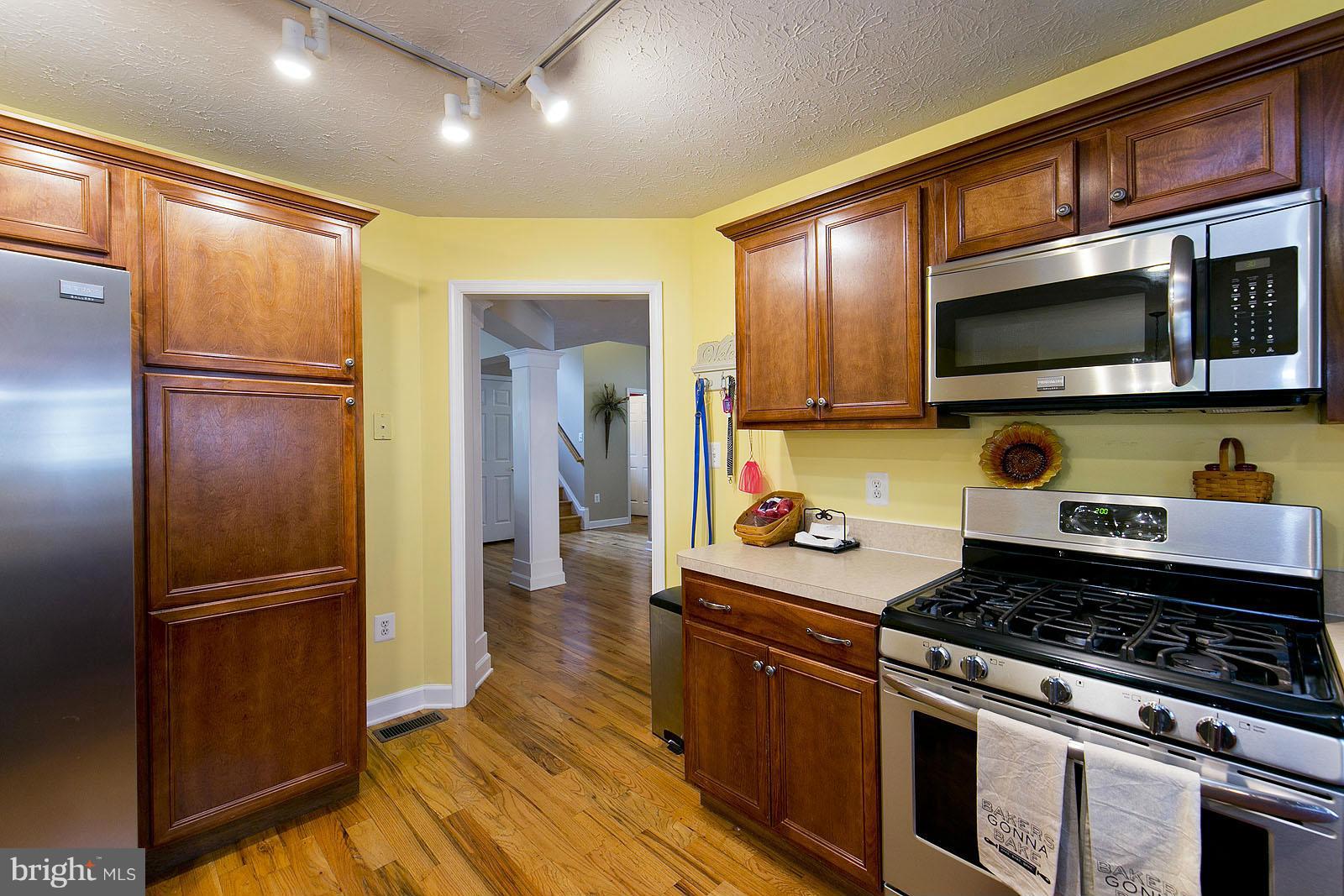 FOUNDERS LANDING - Residential