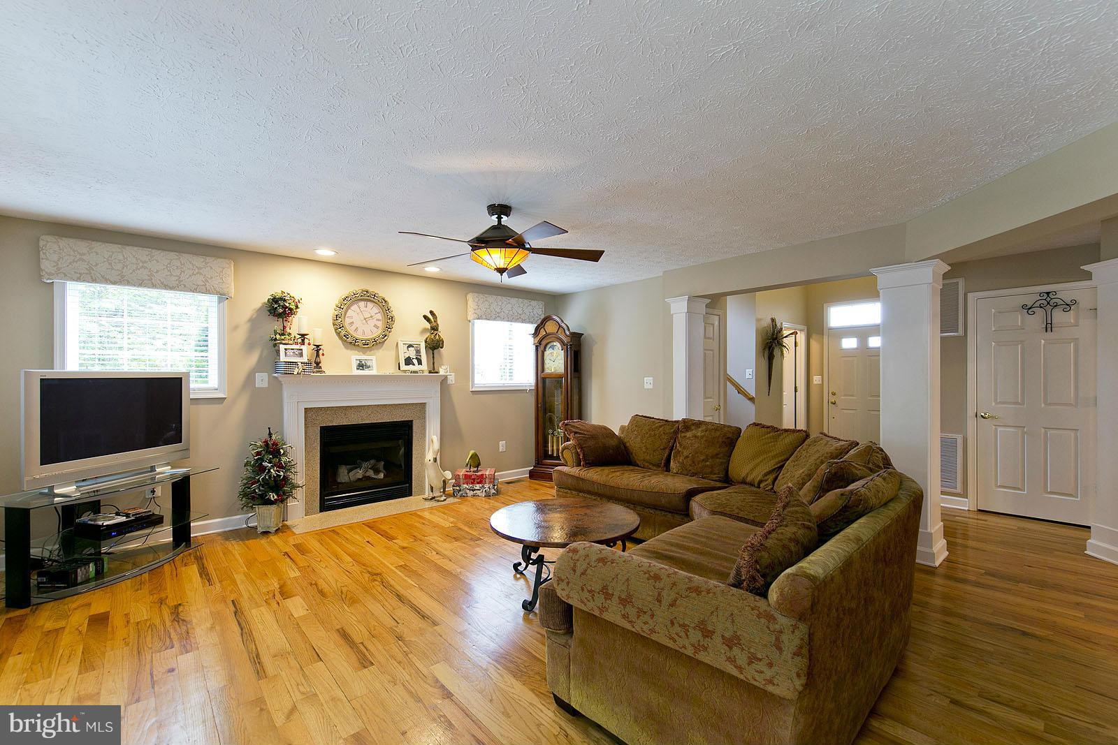 FOUNDERS LANDING - Residential