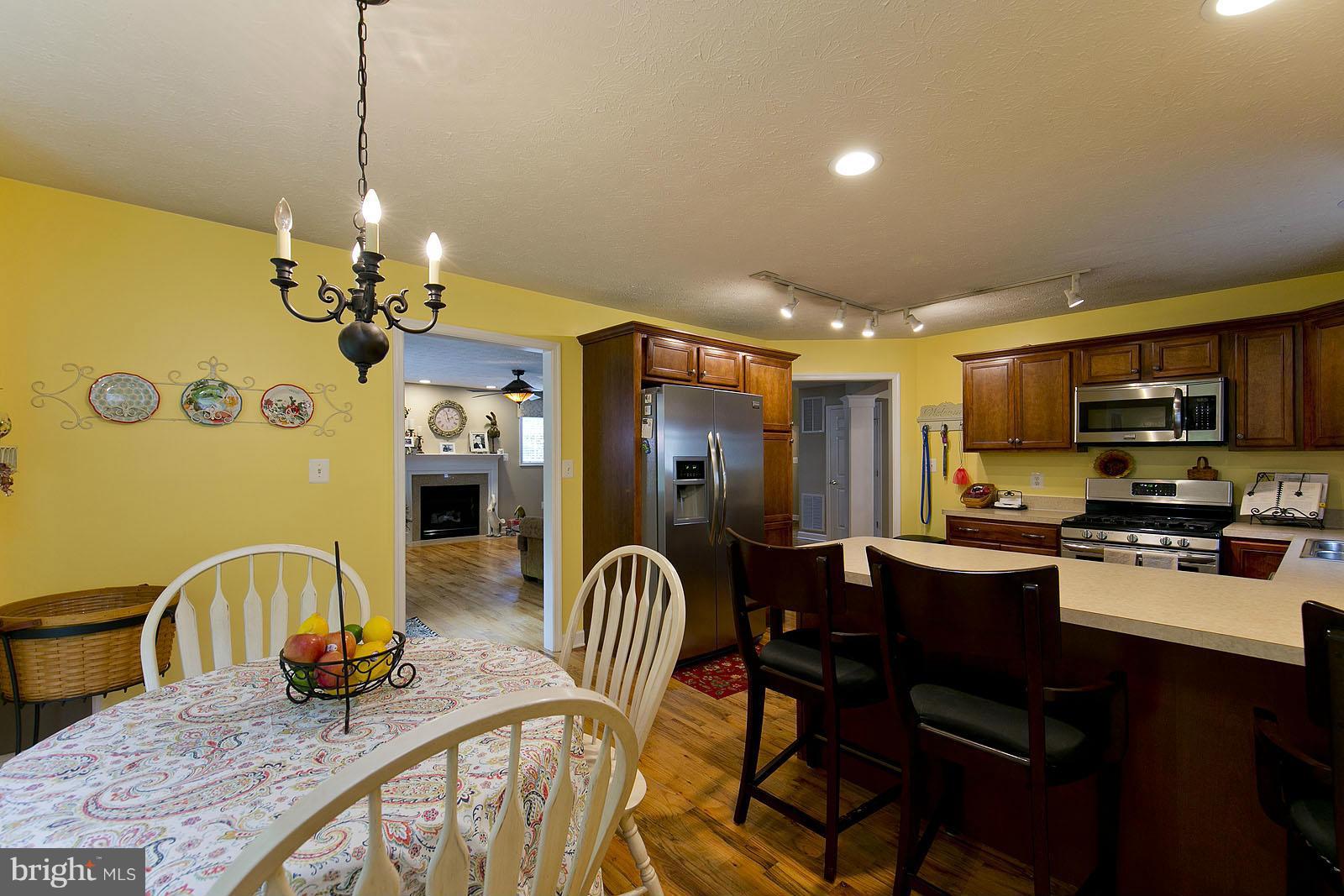 FOUNDERS LANDING - Residential