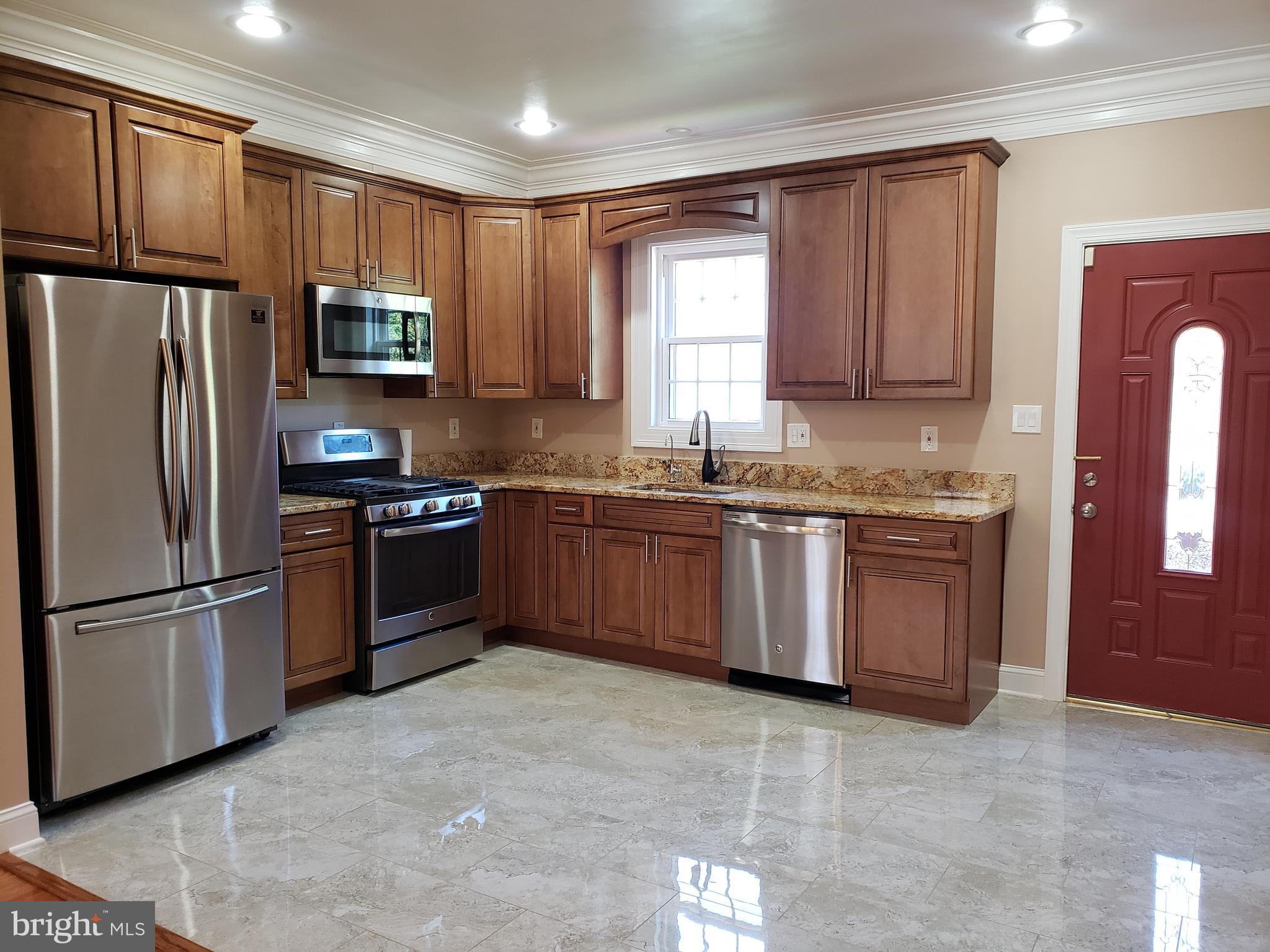 ANNANDALE ACRES - Residential Lease