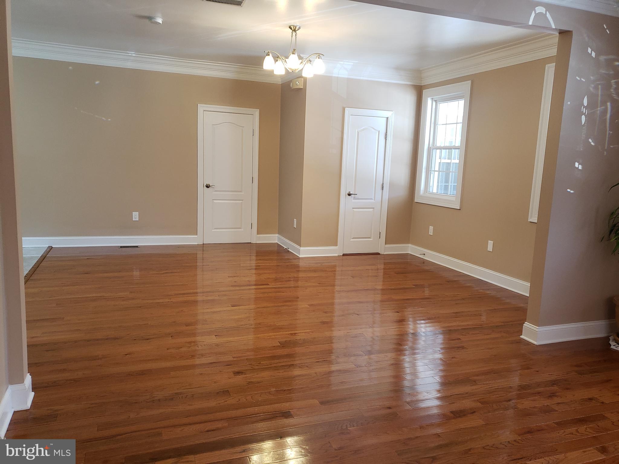 ANNANDALE ACRES - Residential Lease