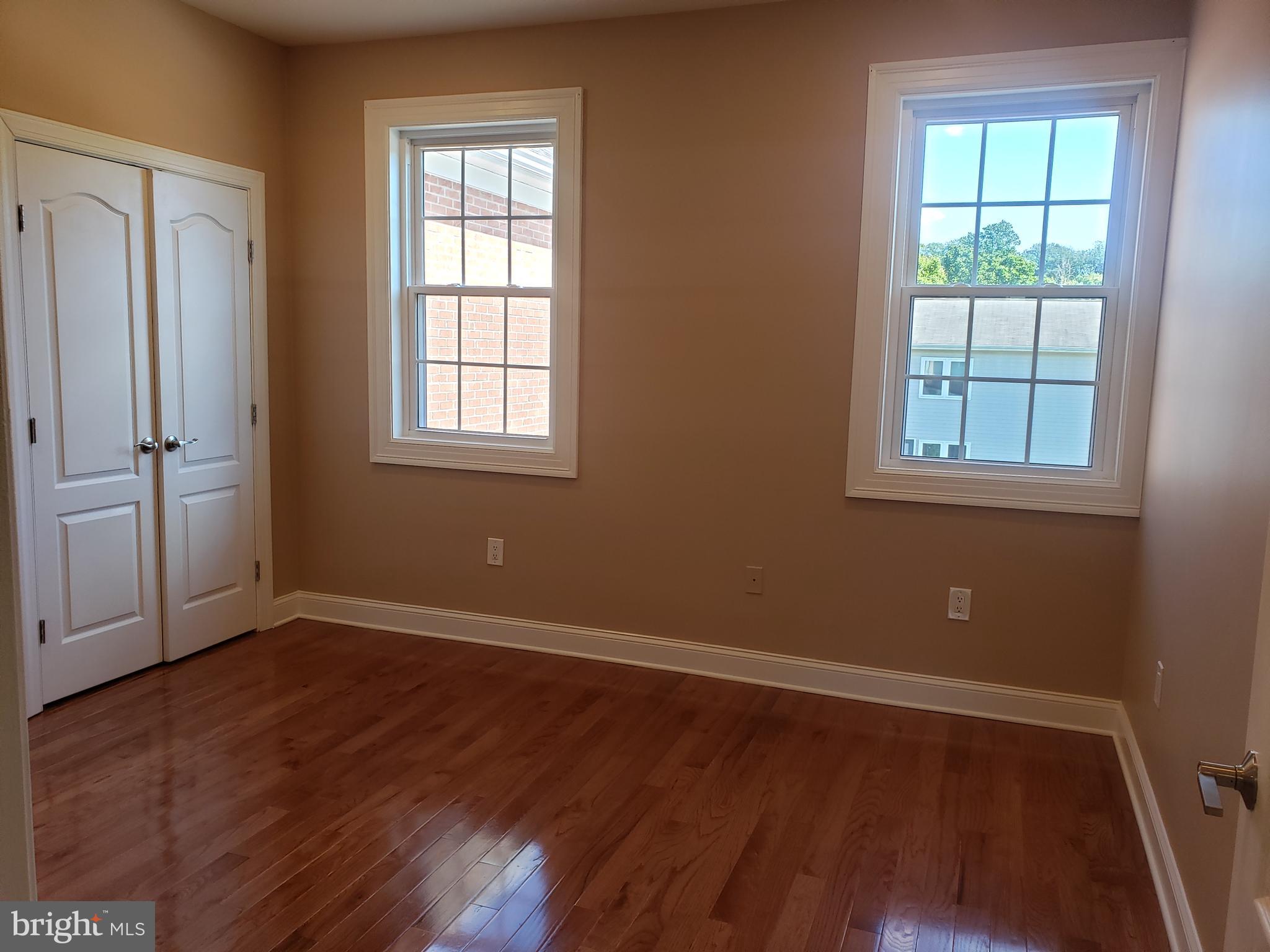 ANNANDALE ACRES - Residential Lease