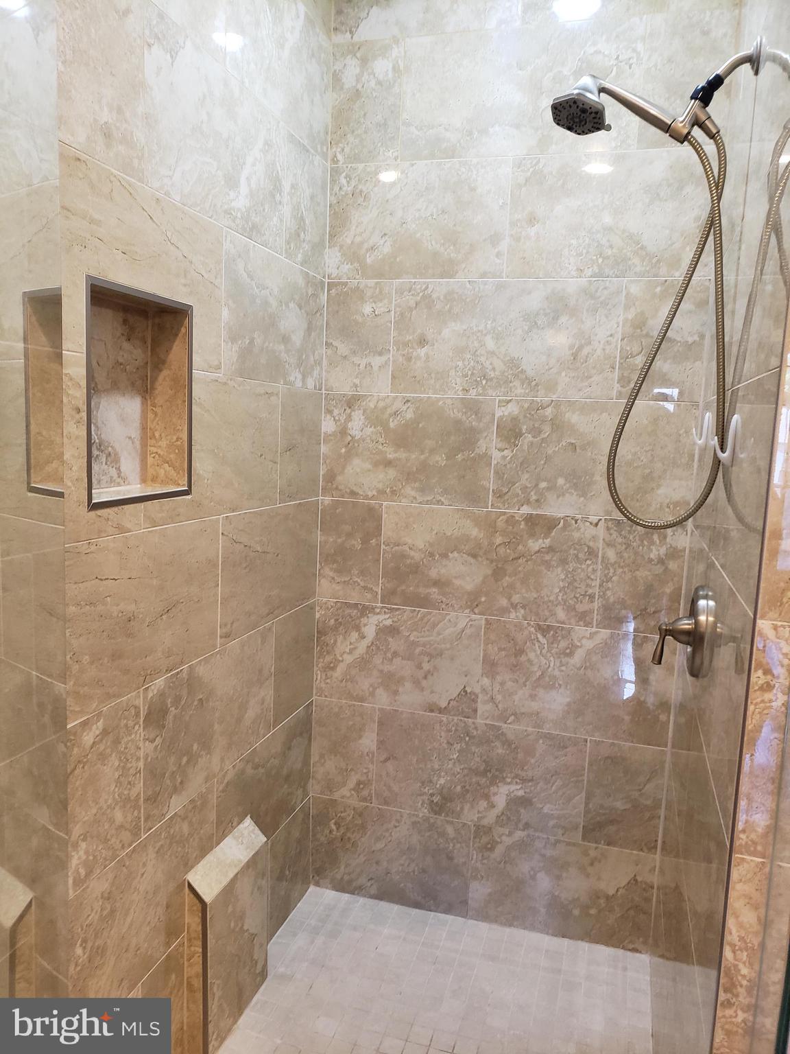 ANNANDALE ACRES - Residential Lease