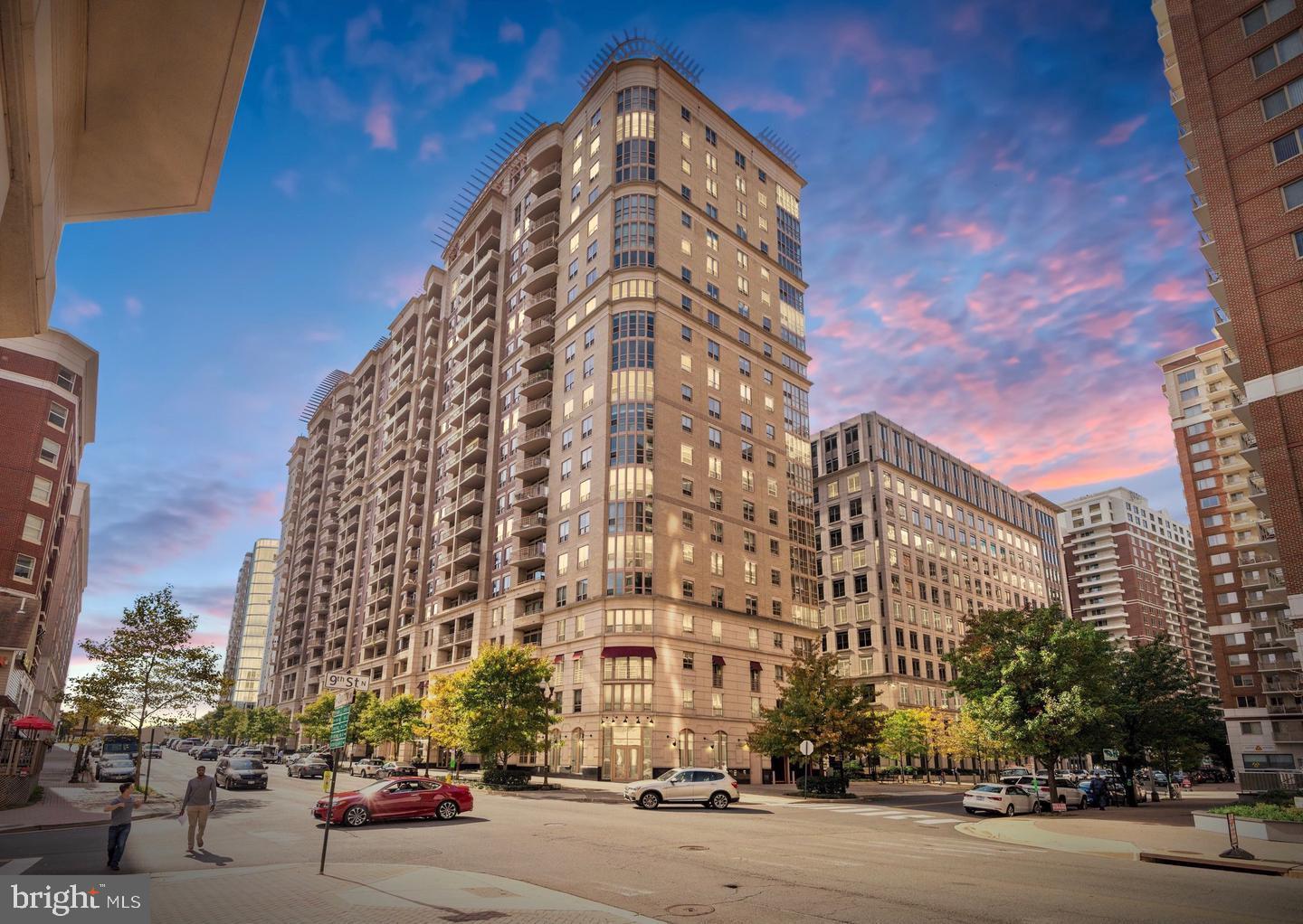 RESIDENCES AT LIBERTY CENTER - Residential Lease