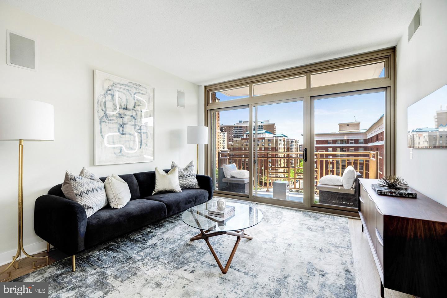 RESIDENCES AT LIBERTY CENTER - Residential Lease