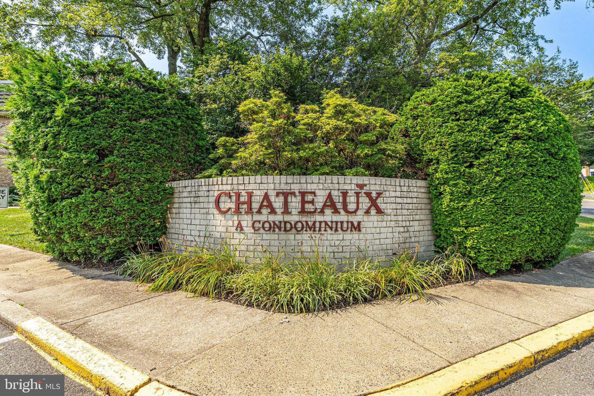CHATEAUX CONDO - Residential Lease