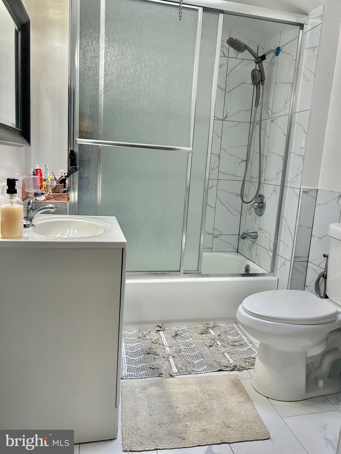 MAYFAIR - Residential