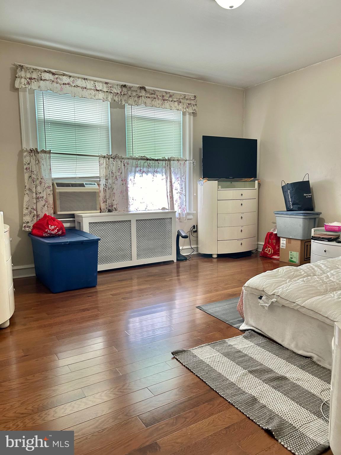 MAYFAIR - Residential