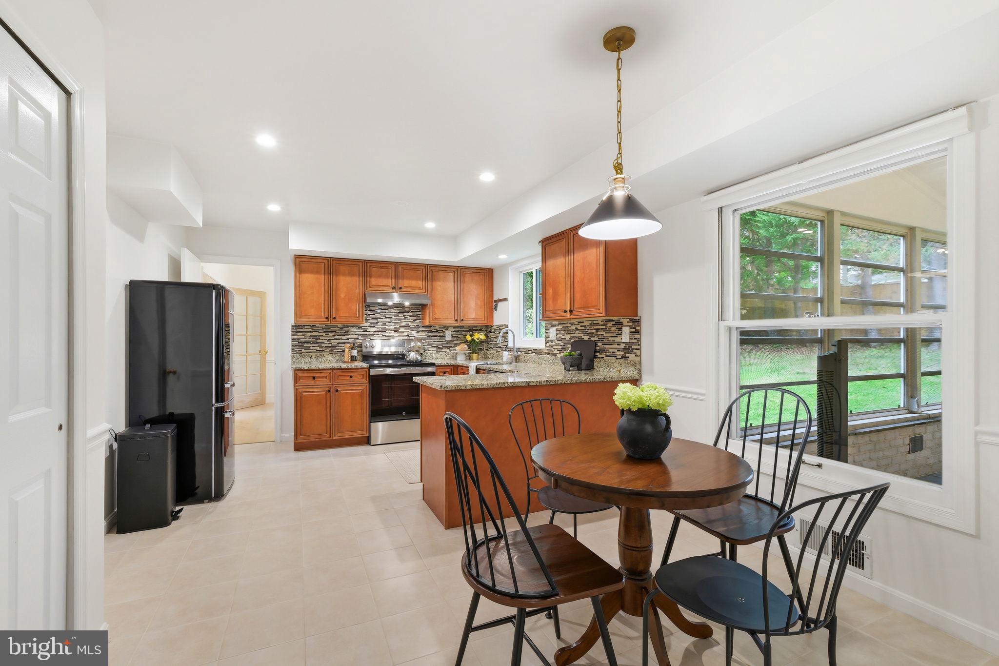 FOX HILLS - Residential