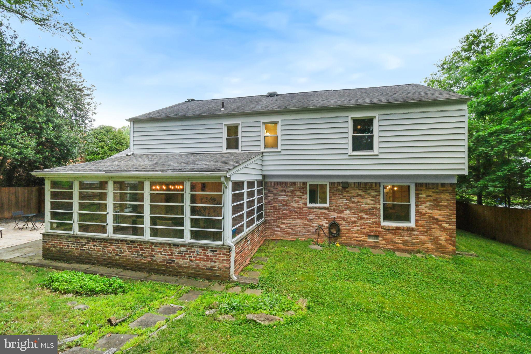 FOX HILLS - Residential