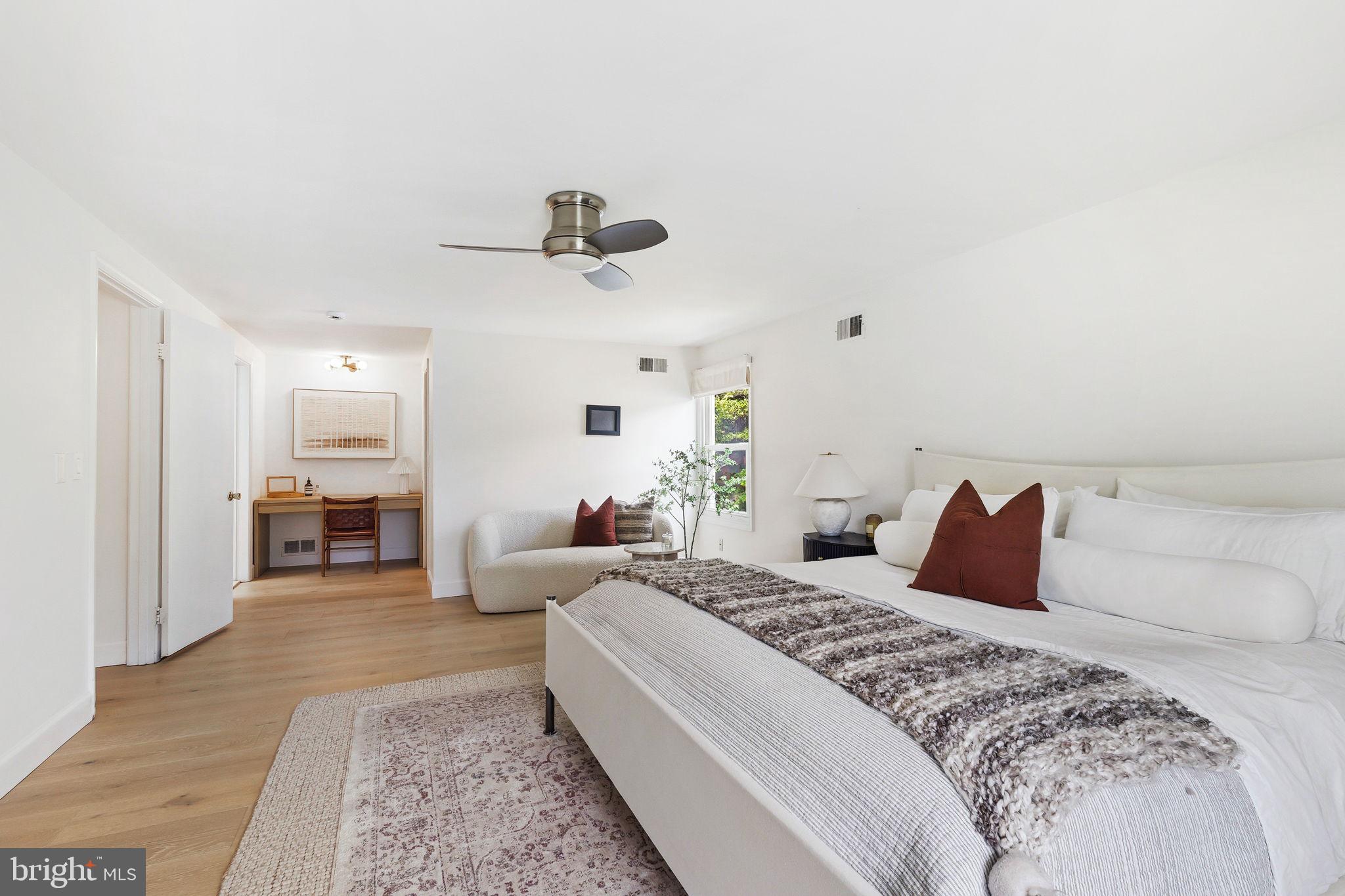 FOX HILLS - Residential