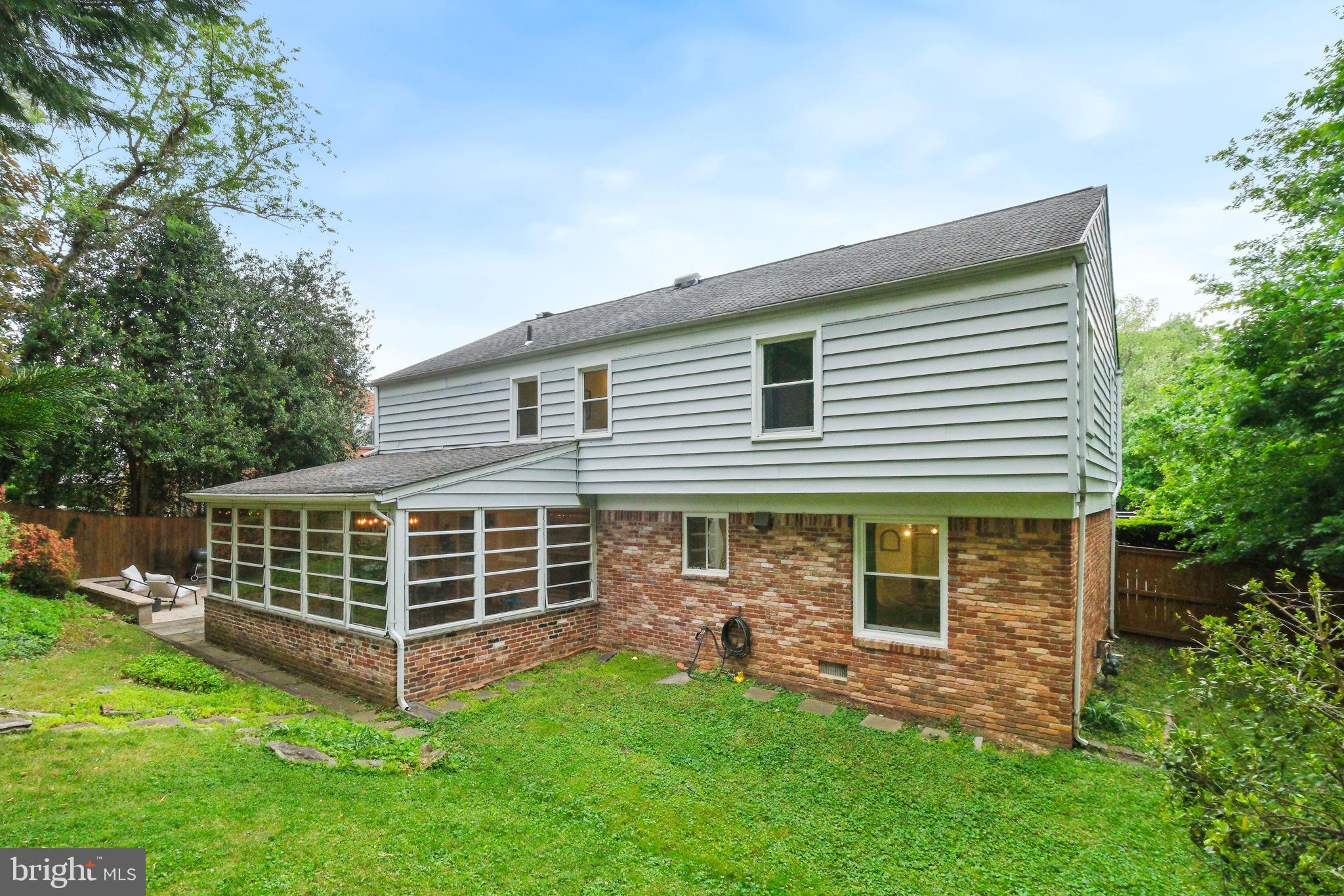 FOX HILLS - Residential