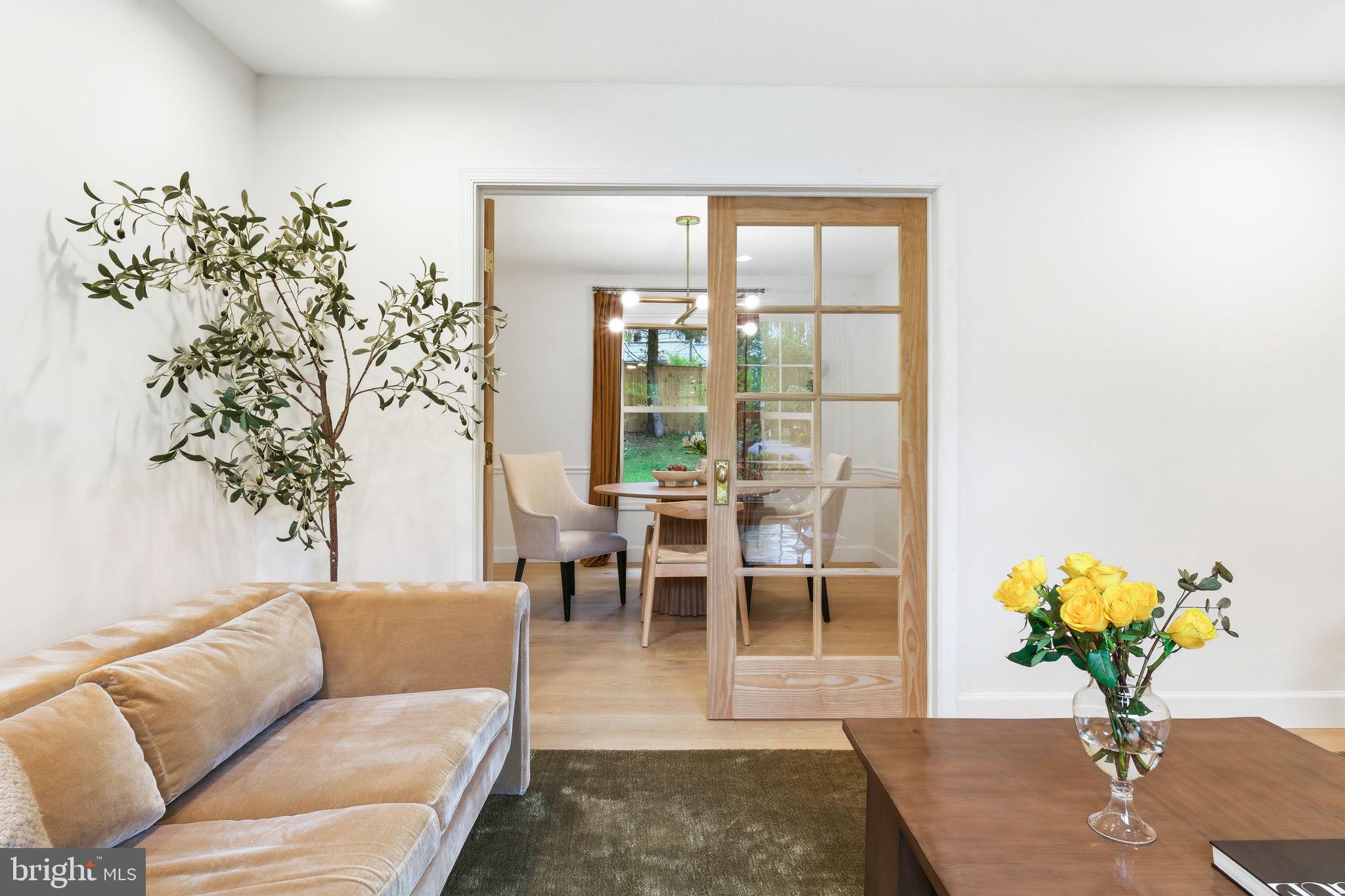 FOX HILLS - Residential