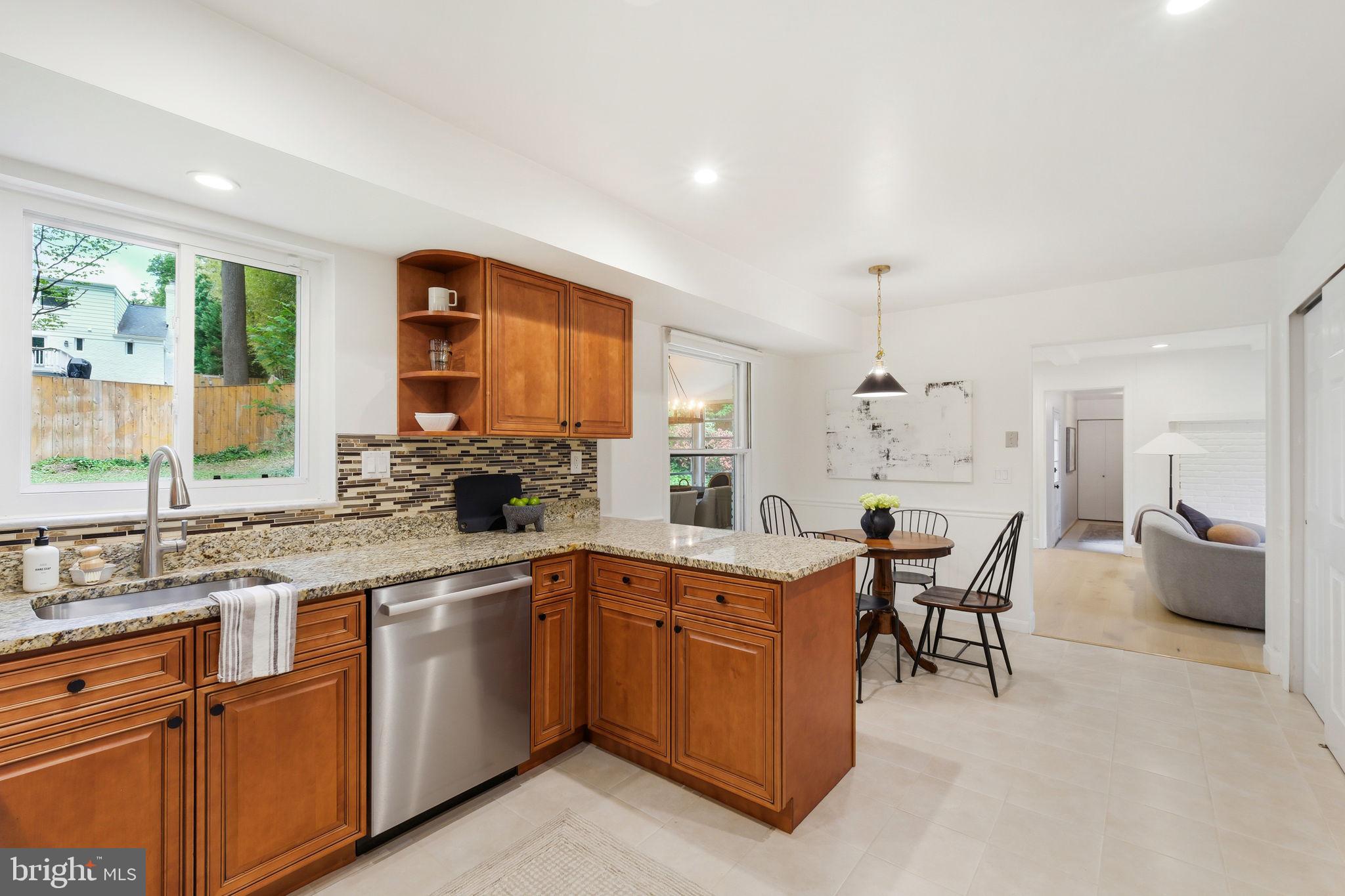 FOX HILLS - Residential