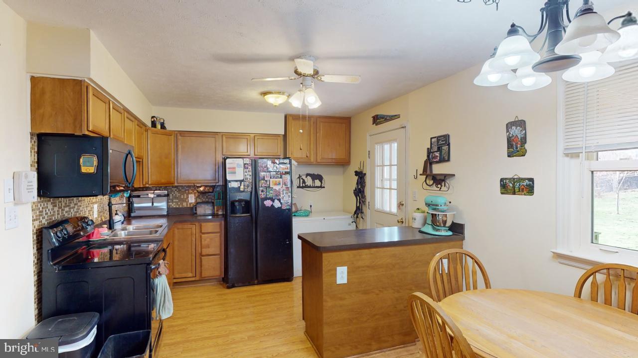 CAVE QUARTER ESTATES - Residential