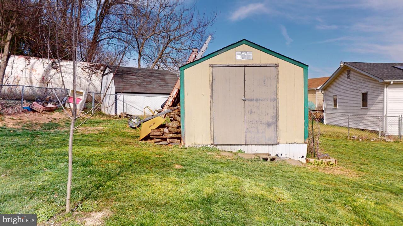 CAVE QUARTER ESTATES - Residential