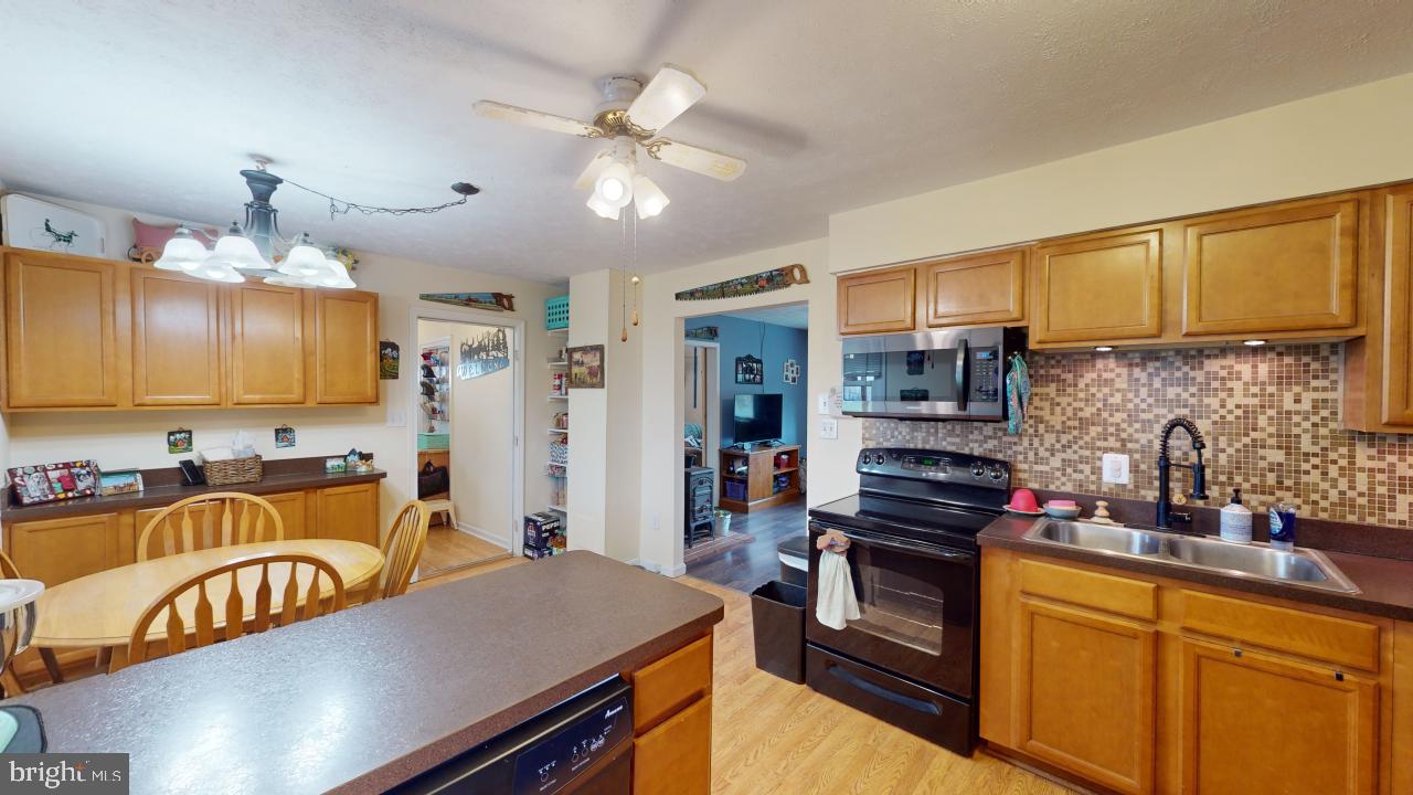 CAVE QUARTER ESTATES - Residential