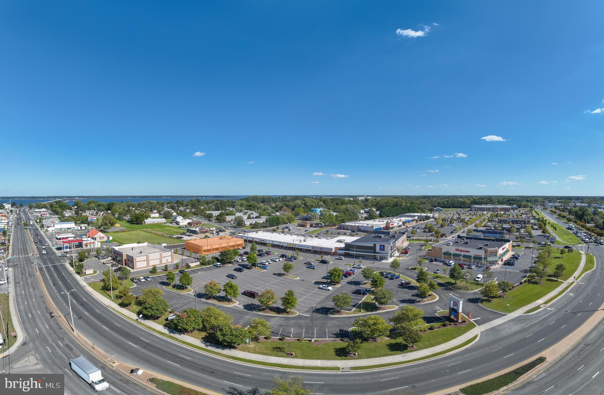 This is an opportunity to have your own outparcel in a fully renovated grocery-anchored shopping center!! This prime shopping center is in the heart of Cambridge, MD located directly on U.S. Route 50 in a 35 mph zone. The property covers an entire highway block located at two (2) lighted intersections with the property easily capturing the eyes of the 36,000 +/- cars that pass by the site every day!! The property has recently been renovated to put tenants in the best position of success. Since renovations have been completed several new tenants have come on board. We have ample parking, flexible floor plans, recent exterior renovations, and the landlord can build the spaces to suit a tenant's needs. The property offers an ideal setting for your new location. Come join ALDI, Walgreens, and other new tenants at Shoal Creek Center!
The entire outbuilding can be demolished to create a custom build-to-suit or a ground lease. This can be viewed as in-line space for lease or a pad-site opportunity.