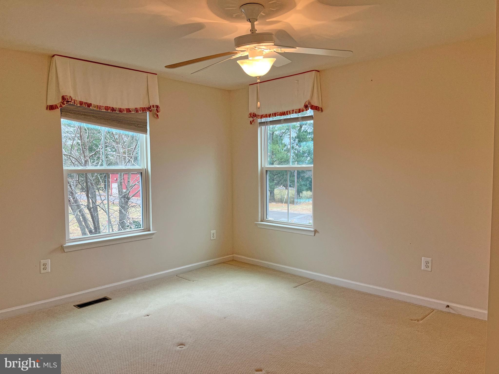 MAGNOLIA GREEN - Residential Lease