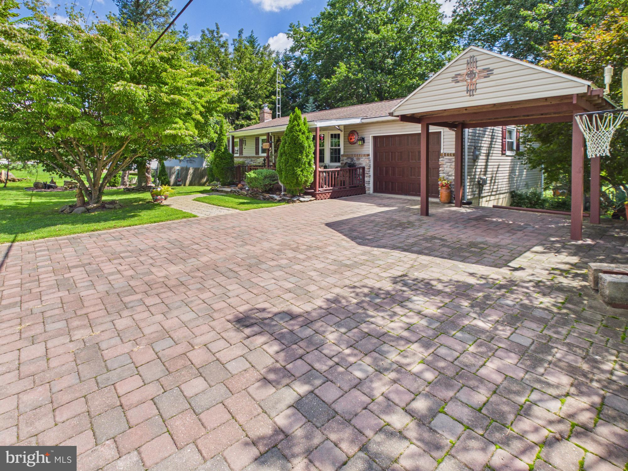 1115 CANADOCHLY ROAD