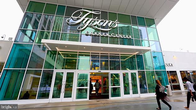 ENCORE OF MCLEAN - Residential