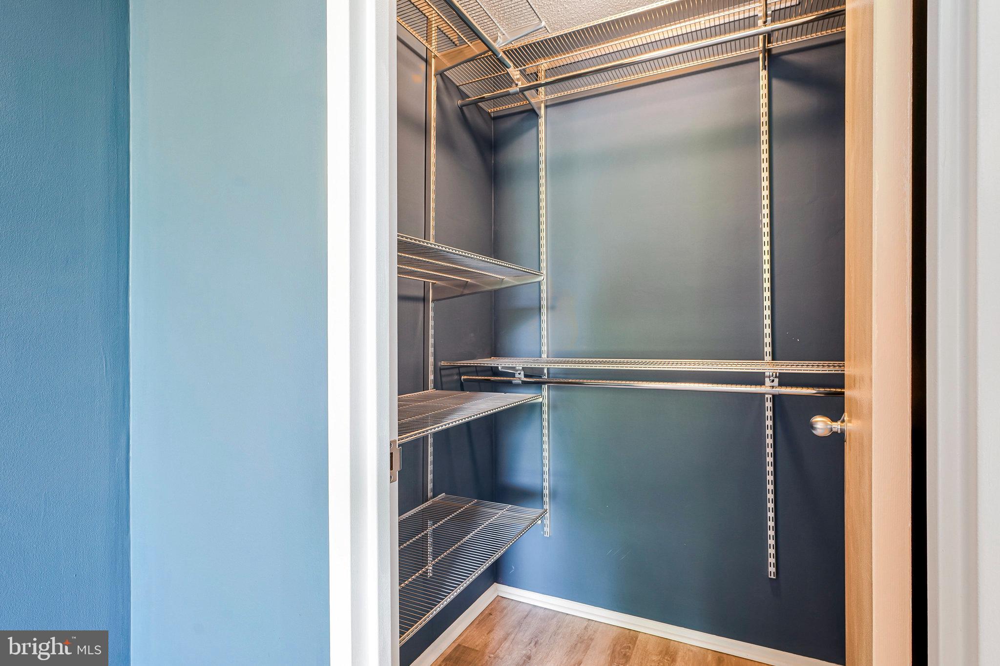 ENCORE OF MCLEAN - Residential