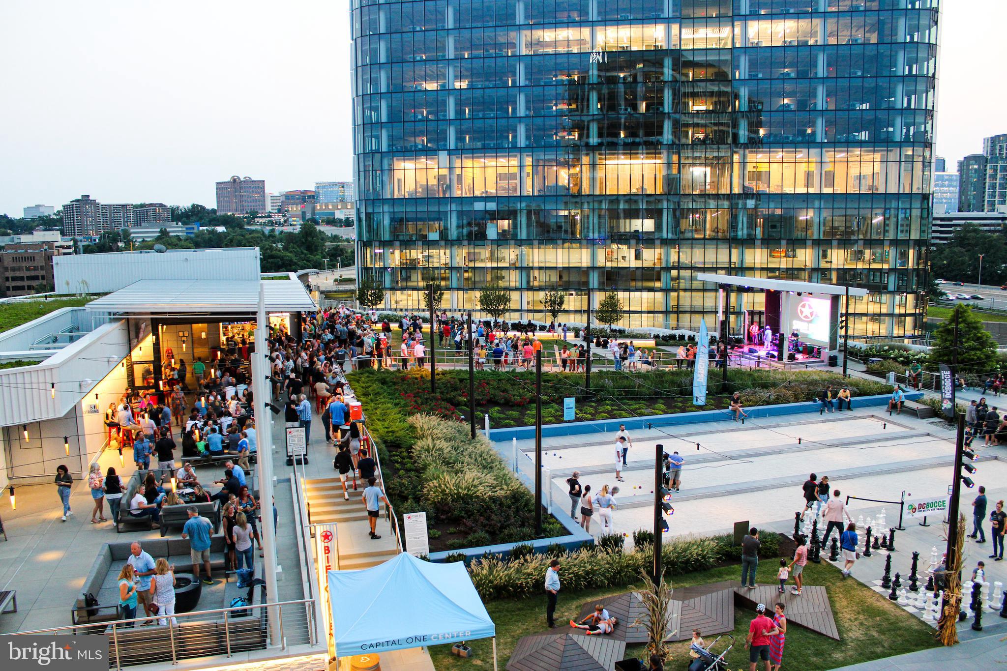 ENCORE OF MCLEAN - Residential