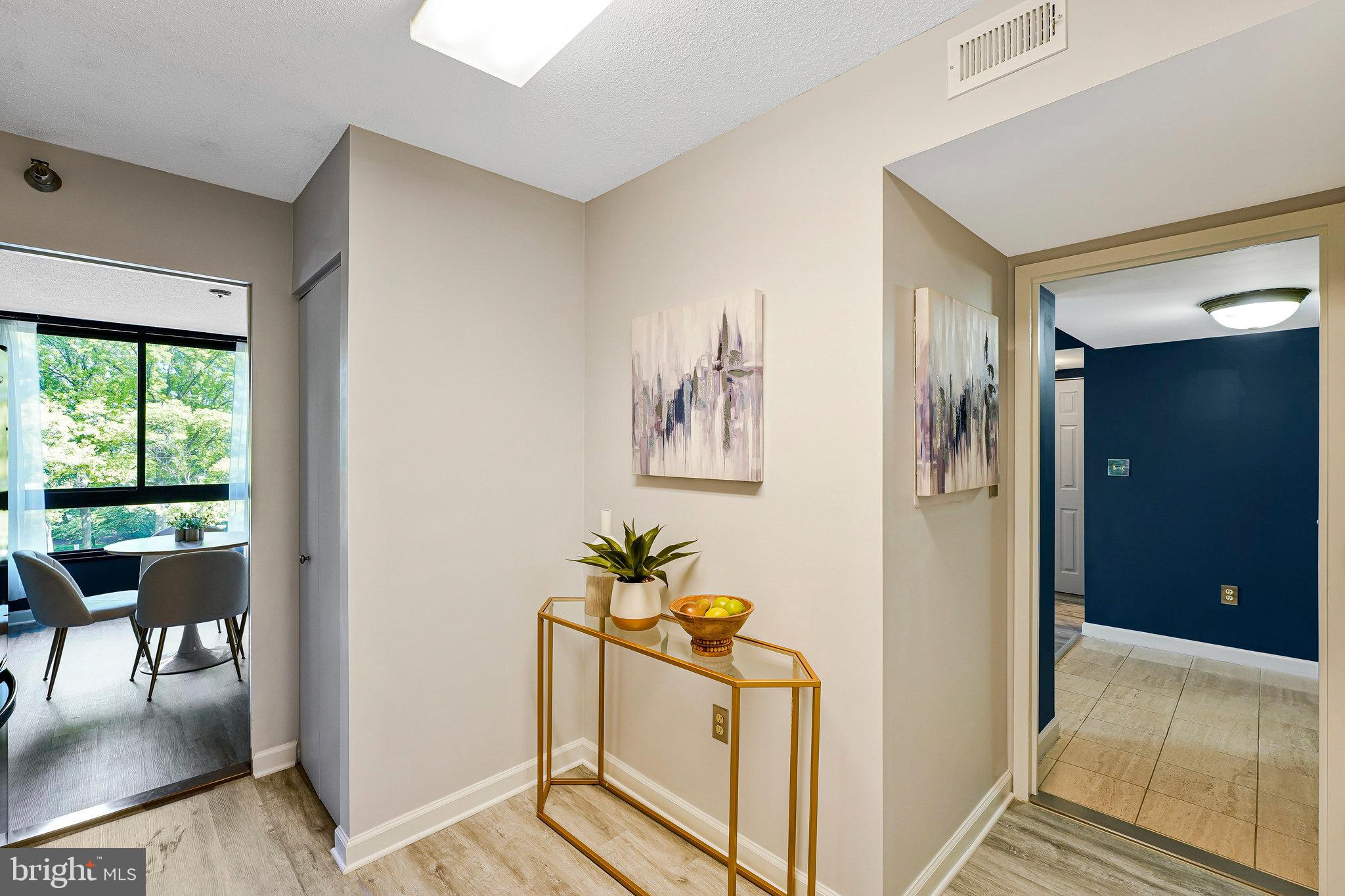 ENCORE OF MCLEAN - Residential