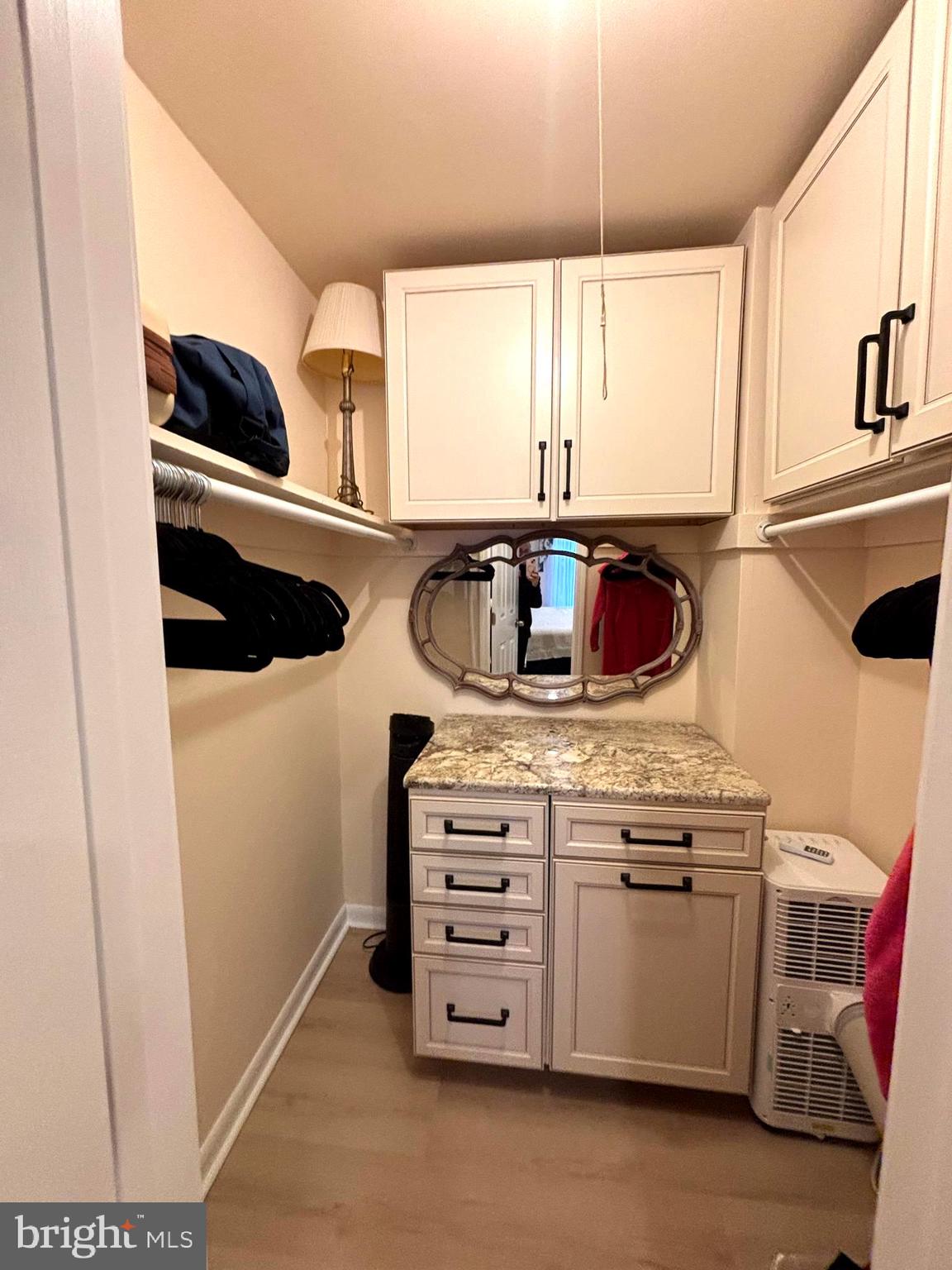 WOODBURN VILLAGE - Residential Lease