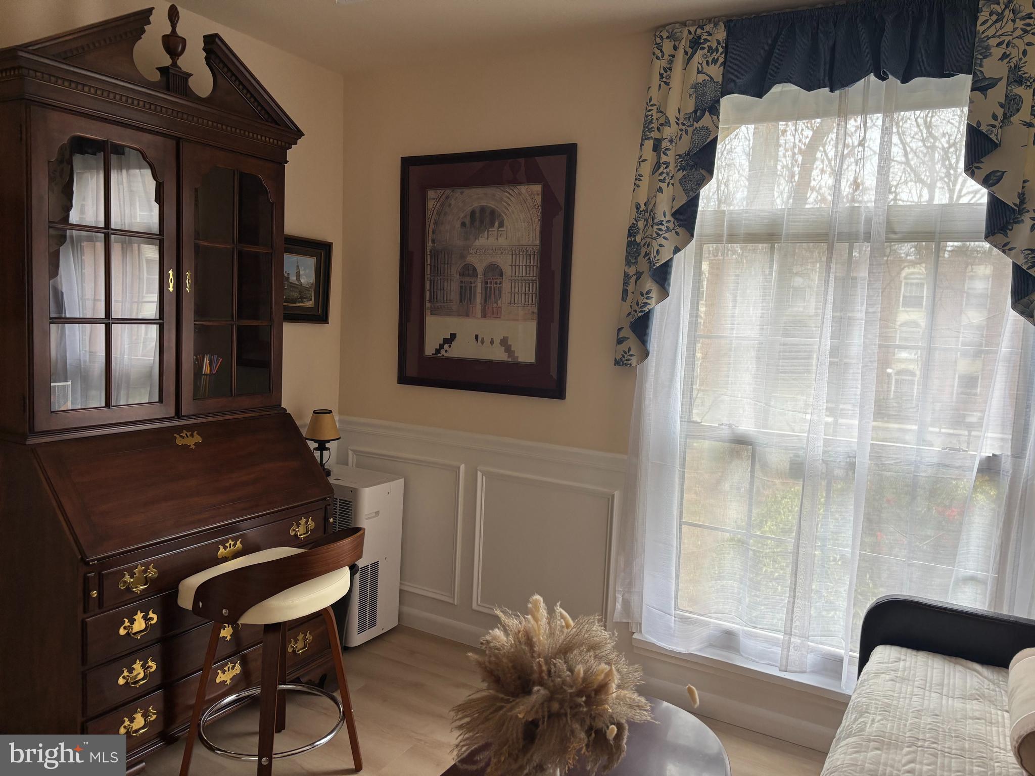 WOODBURN VILLAGE - Residential Lease