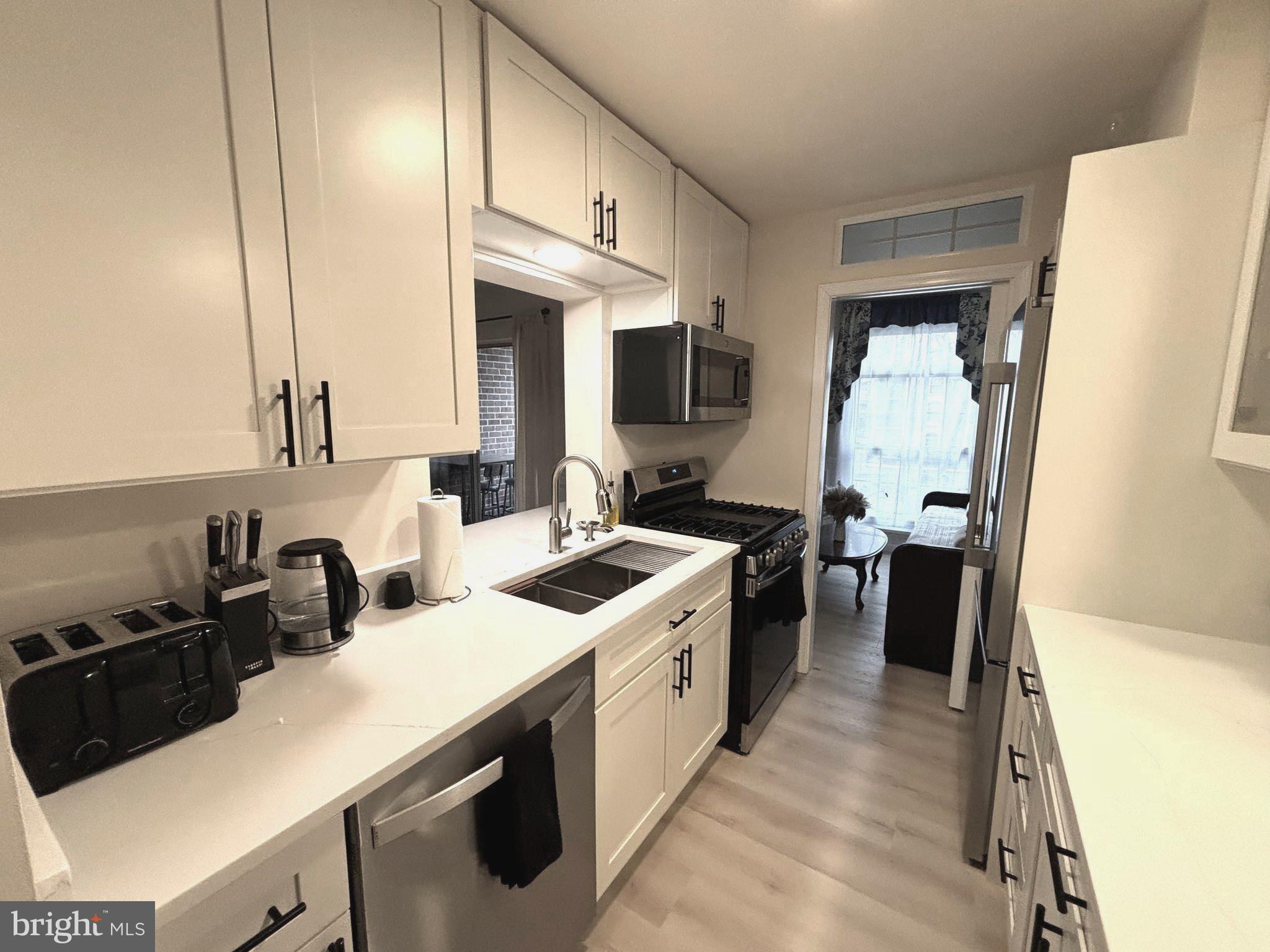 WOODBURN VILLAGE - Residential Lease