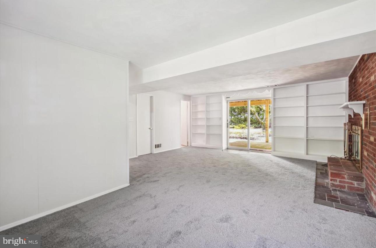 RIPPLING ESTATES - Residential Lease