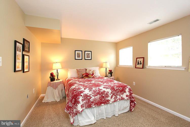 TAVISTOCK FARMS - Residential