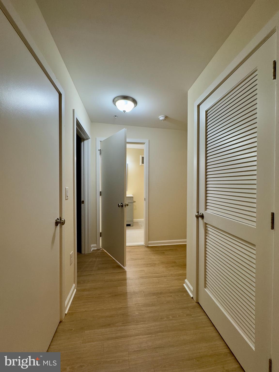 DOWNTOWN - Residential Lease