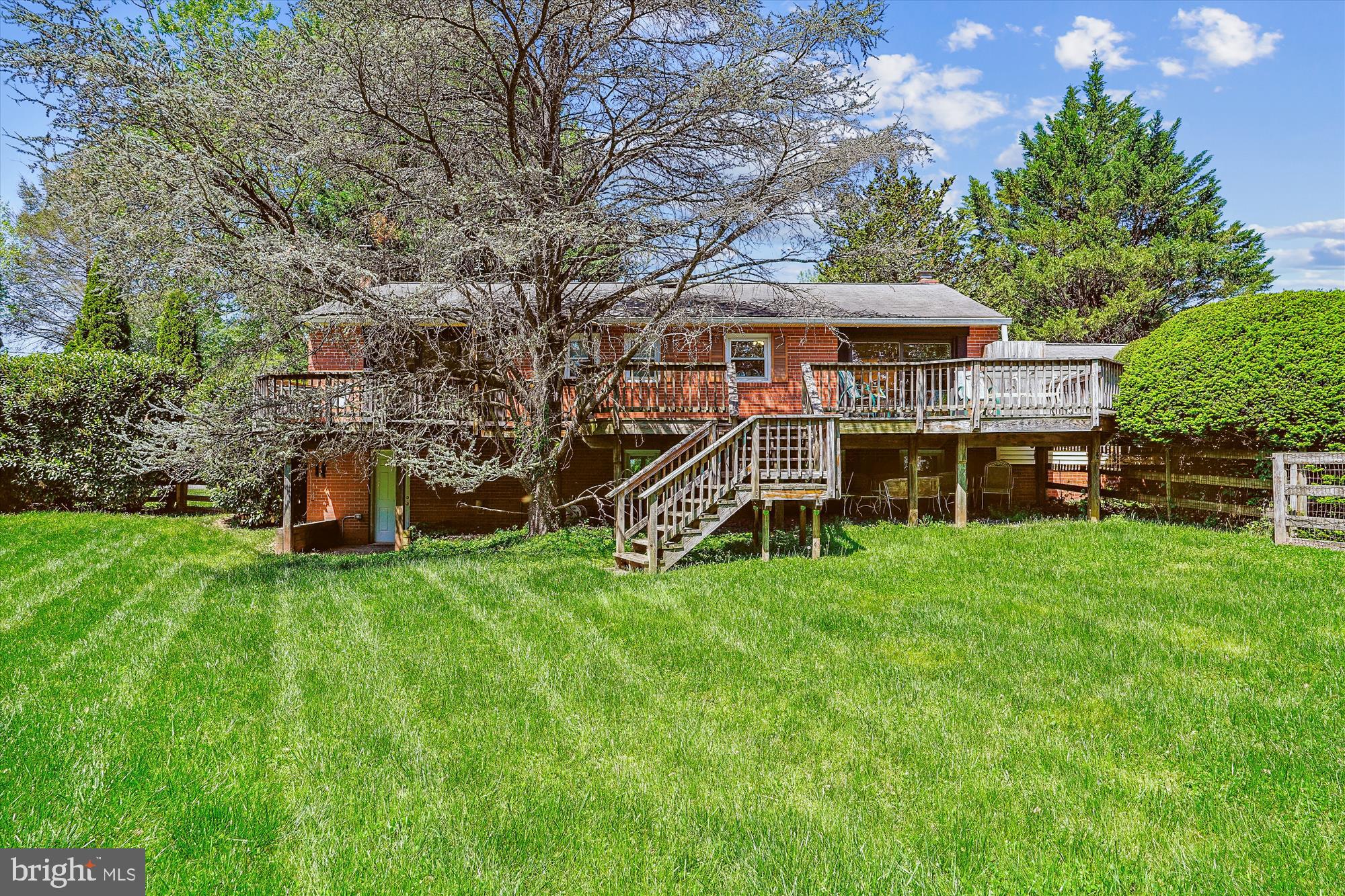 1805 MCGUIRE COURT