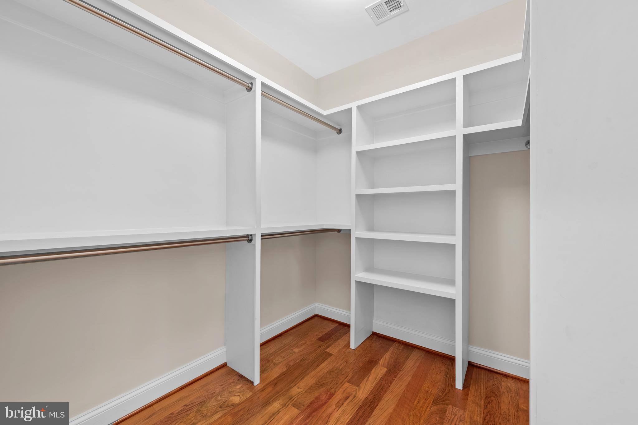 BROYHILL LANGLEY ESTATES - Residential