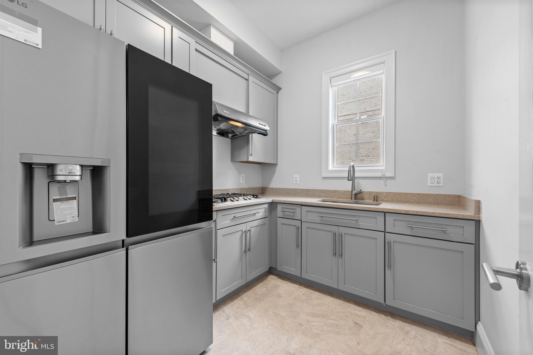 BROYHILL LANGLEY ESTATES - Residential