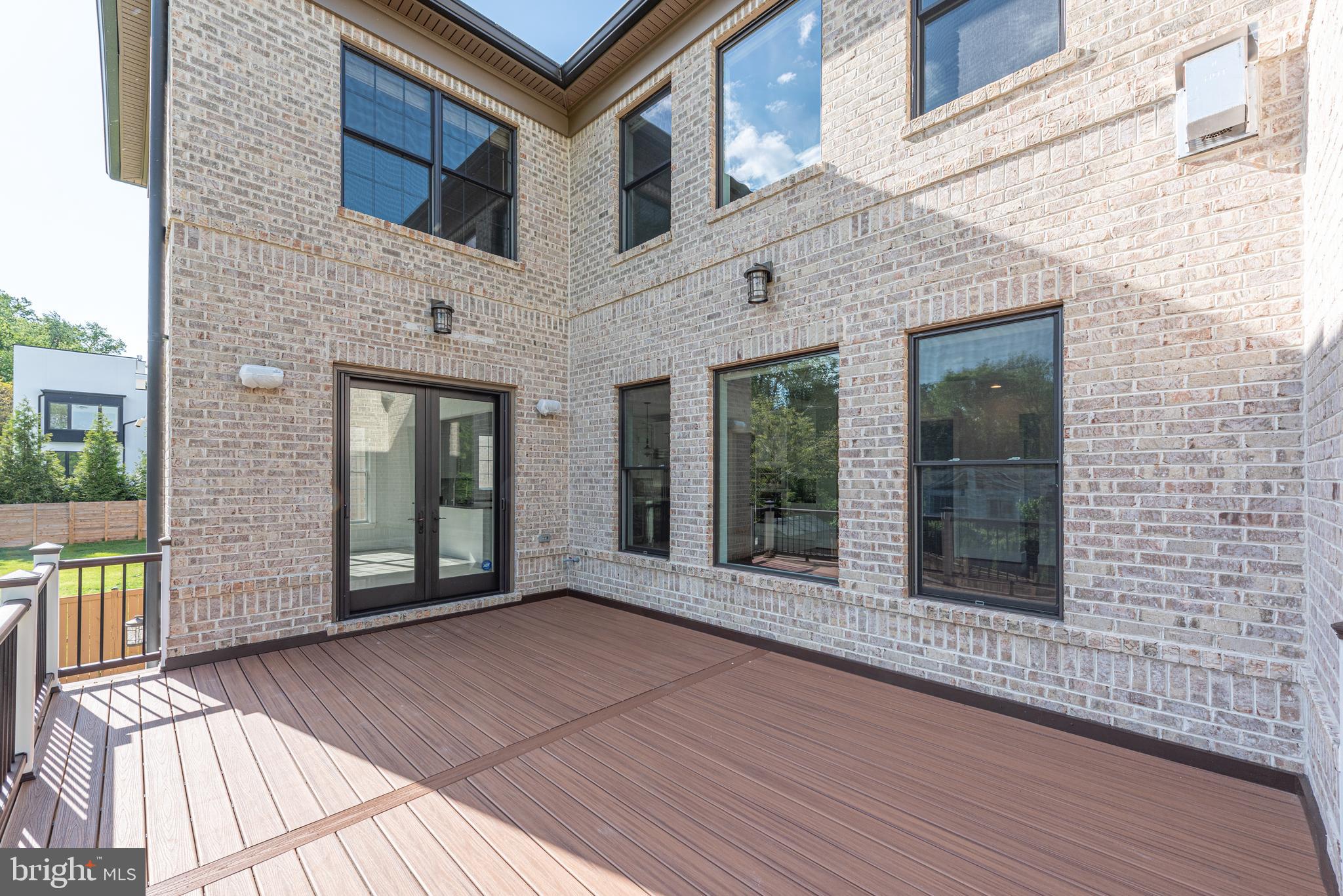 BROYHILL LANGLEY ESTATES - Residential