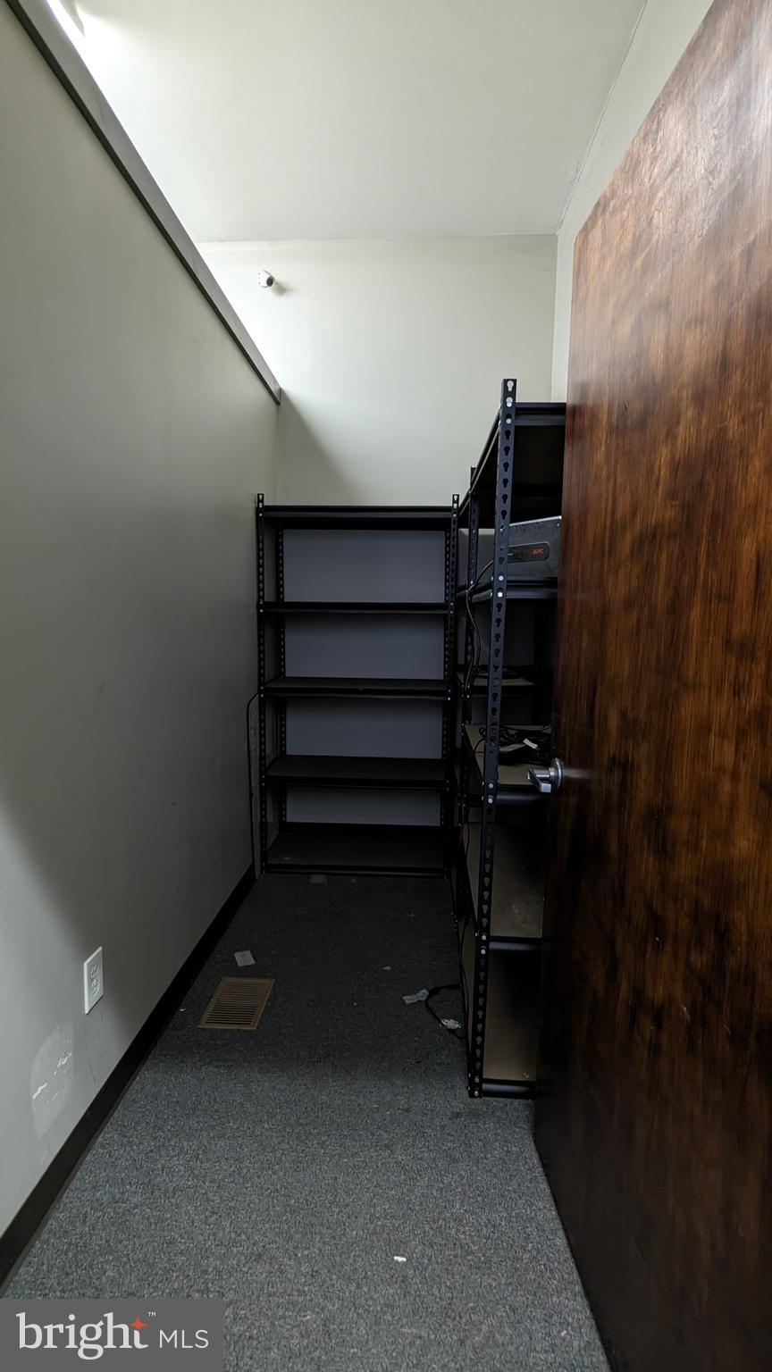 NORRIS SQUARE - Commercial Lease