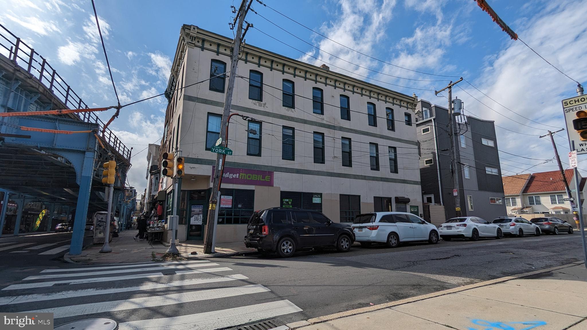 NORRIS SQUARE - Commercial Lease