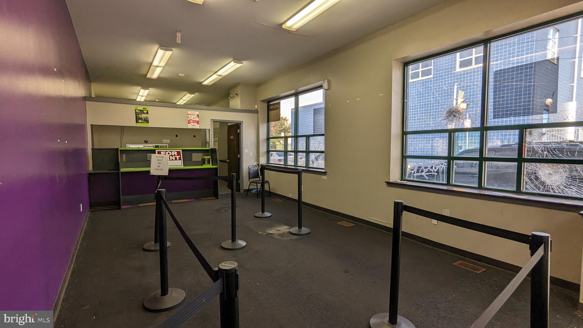 NORRIS SQUARE - Commercial Lease