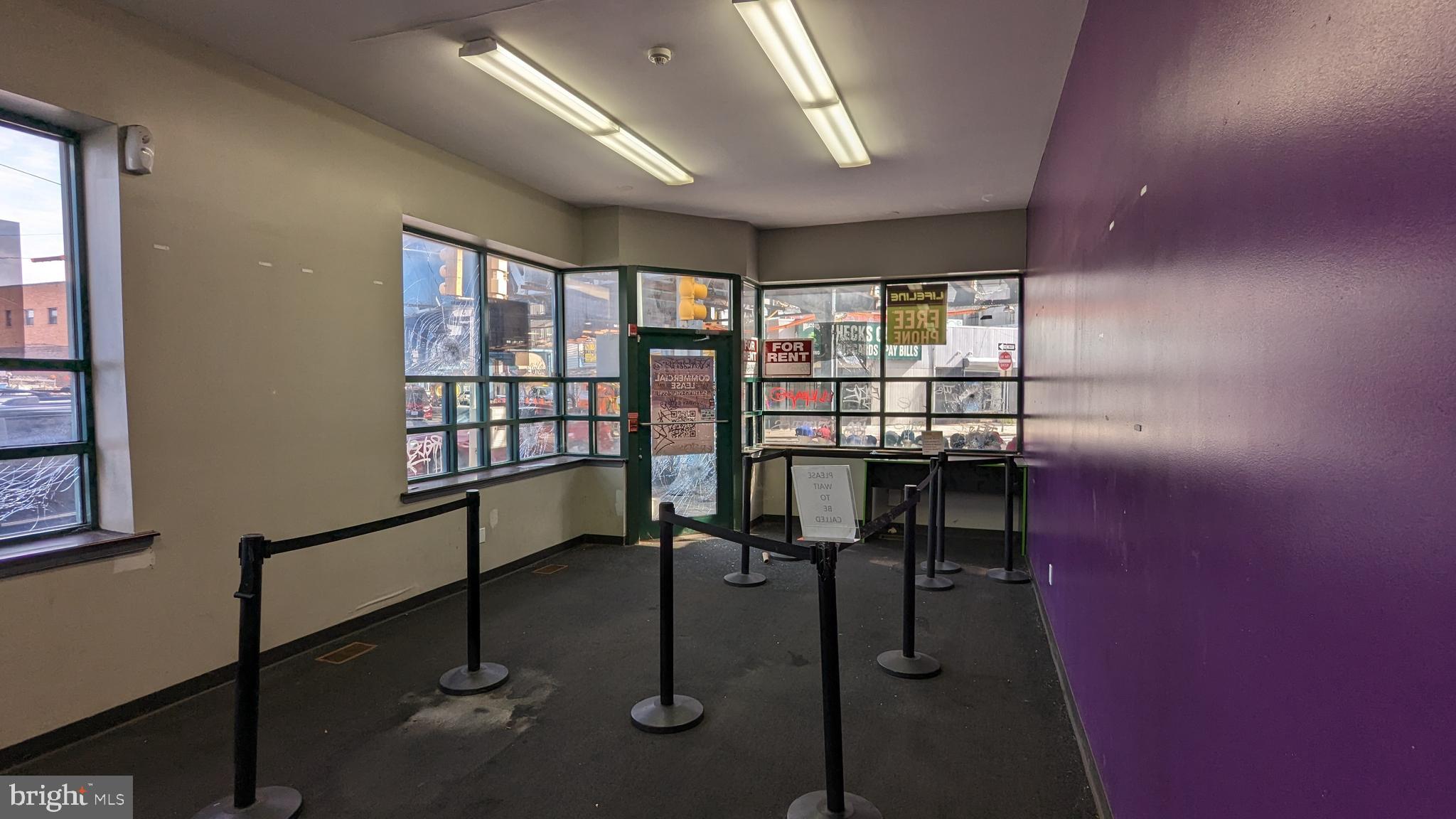 NORRIS SQUARE - Commercial Lease