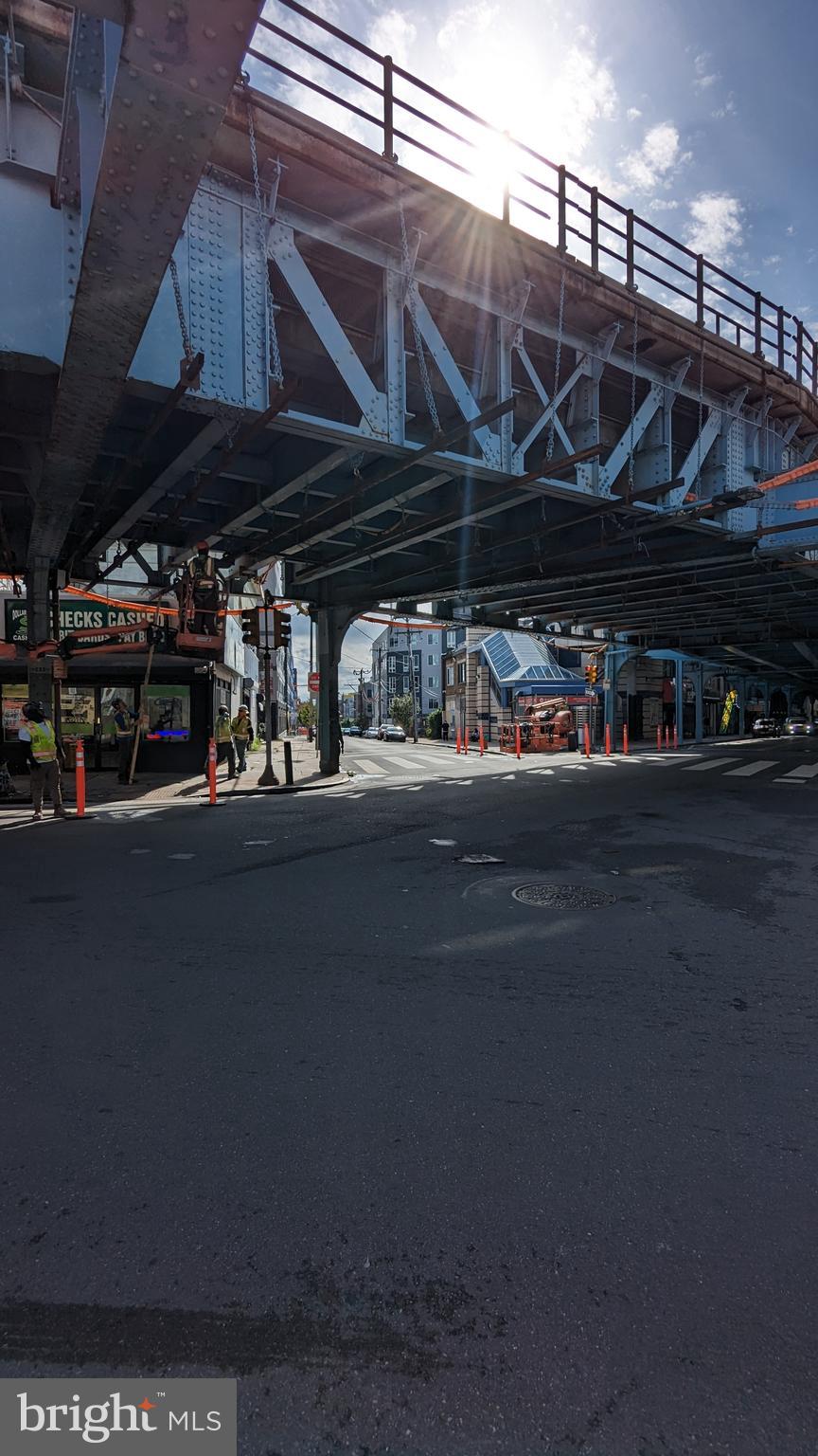 NORRIS SQUARE - Commercial Lease