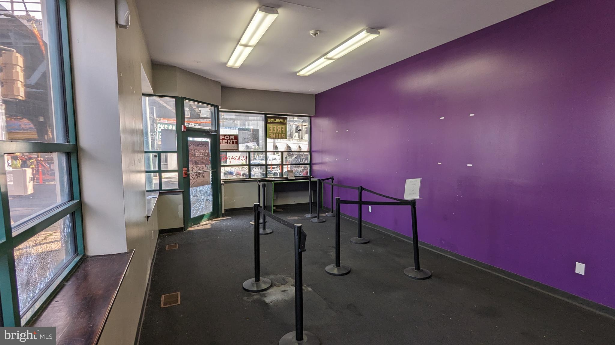 NORRIS SQUARE - Commercial Lease