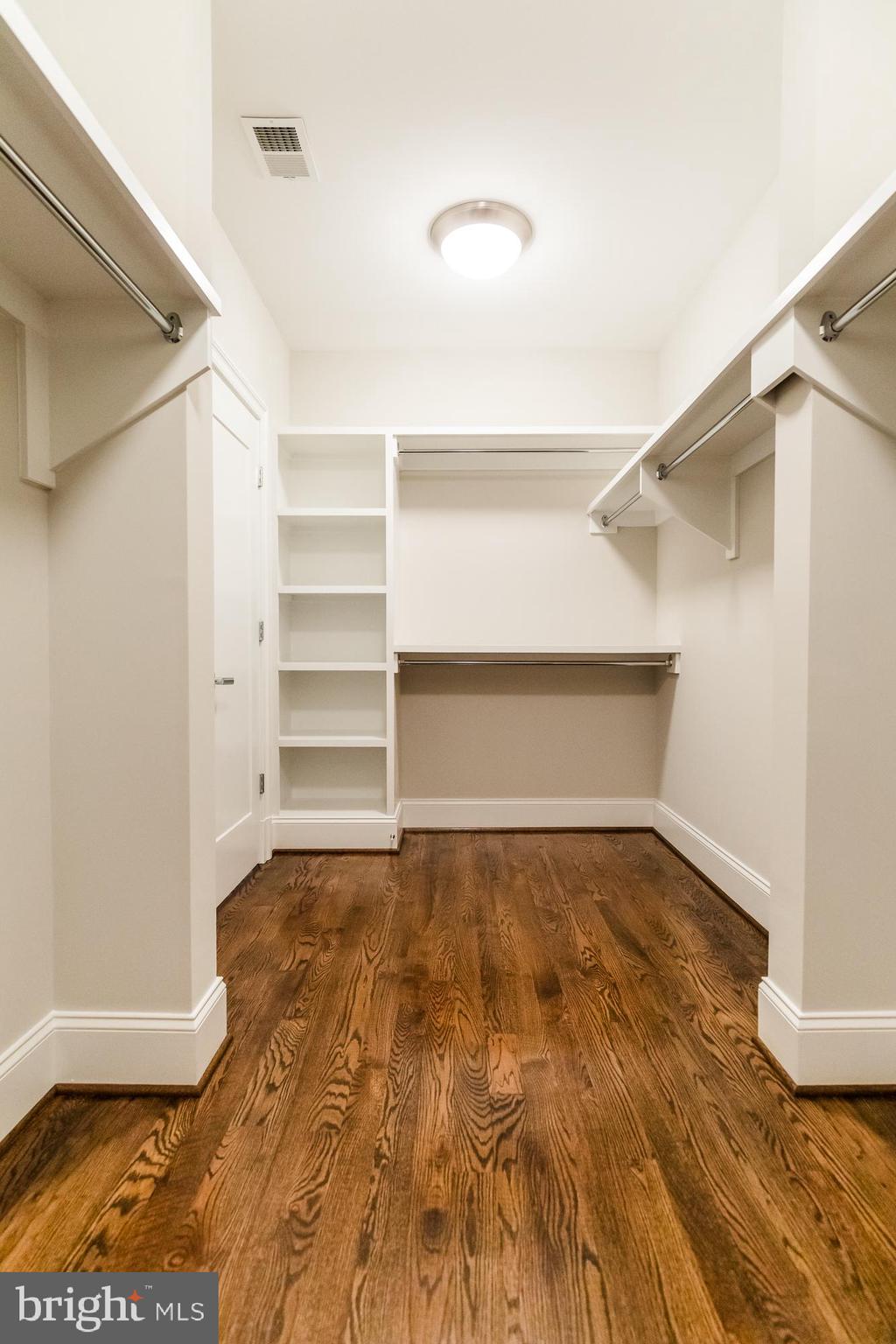 WEST LANGLEY - Residential